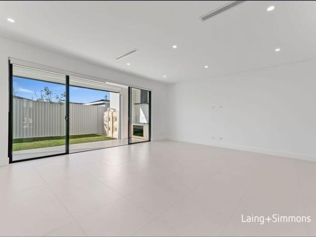 BRAND NEW MODERN FAMILY DUPLEX