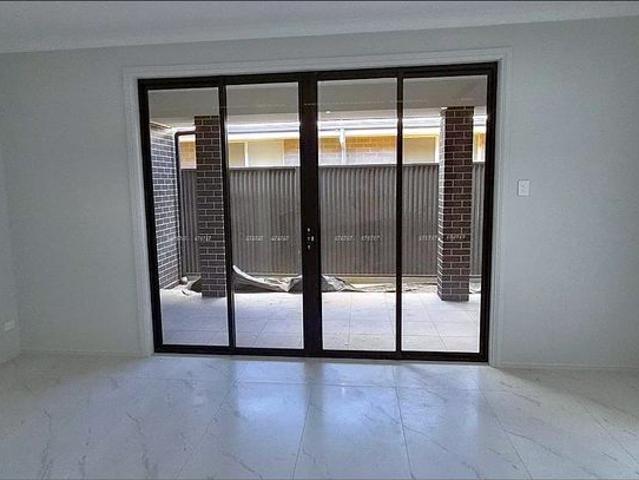 Brand New Modern Family Home for Rent – 8 Carissa Avenue, Riverlea Park