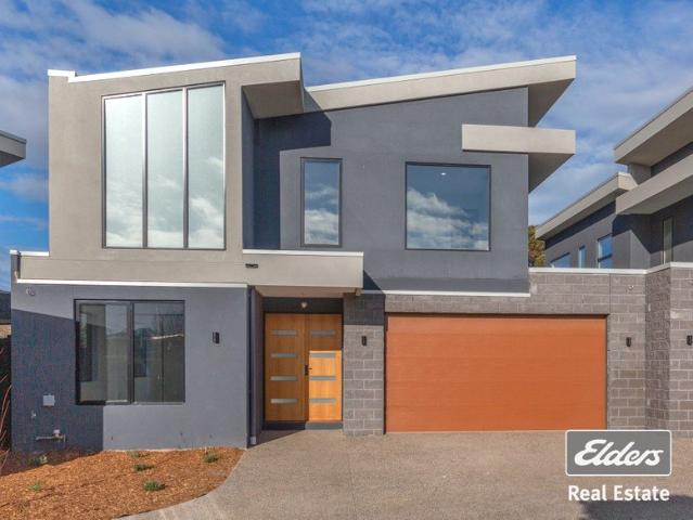 Brand New Modern Family Living in the Heart of Rockbank!