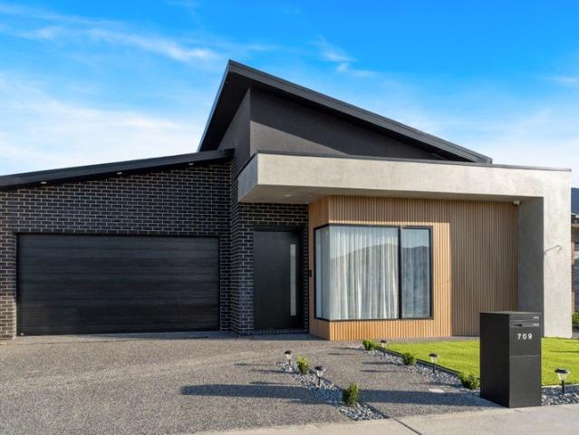 BRAND NEW MODERN FAMILY SANCTUARY WILL WIN YOUR HEART