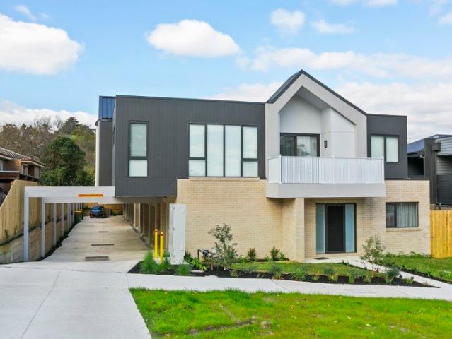 BRAND NEW | MODERN LIVING IN THE HEART OF LILYDALE