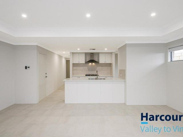 Brand New Modern Living in Champion Lakes