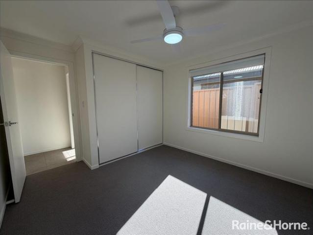 Brand New Modern Living in Munno Para West