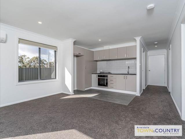 Brand New Modern & Low Maintenance 3 Bedroom Home