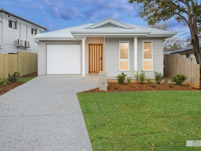 Brand New, Modern & Low Maintenance Living Near the Water