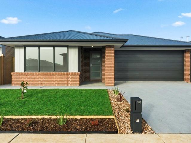 Brand New Modern & Spacious Family Home in Charlemont!