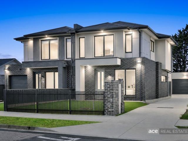 Brand New Modern Townhouse Fresh & Stylish