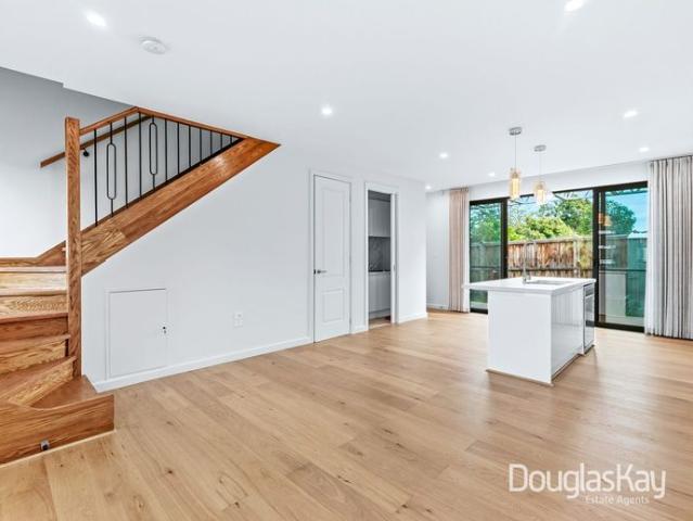 Brand New Modern Townhouse in Prime Sunshine Location