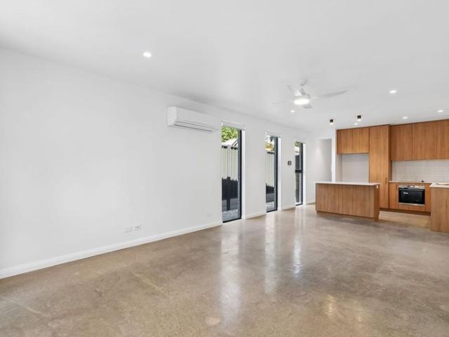 BRAND NEW Modern 3 Bedroom Home in St Agnes RENT NOW!