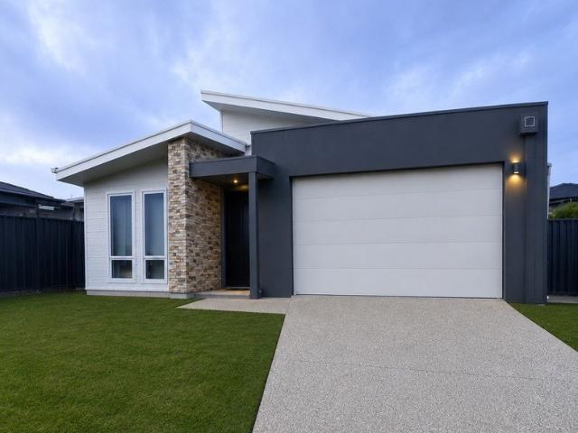 Brand new Modern 3 Bedroom Home