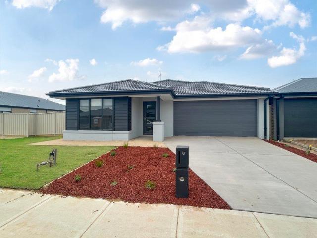 Brand New Modern 4 Bedroom Home with Dual Living