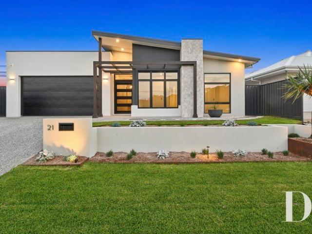 Brand New McDonald Jones Home | Exceptional Family Living
