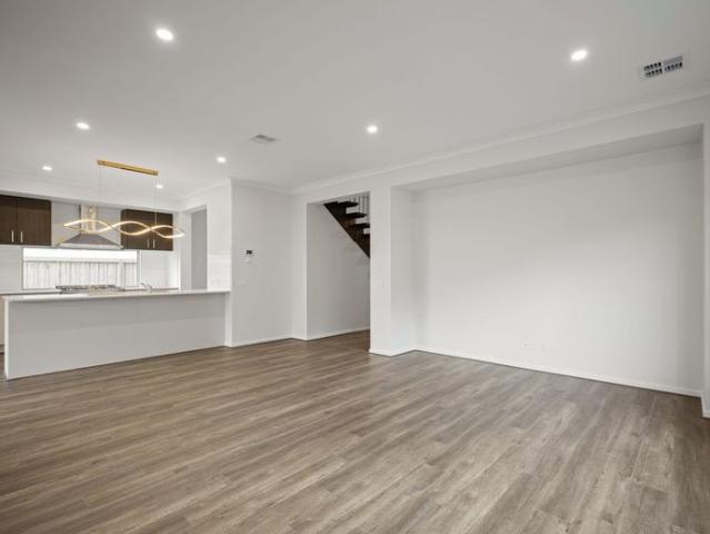 Brand New Metricon Home with Exceptional Space