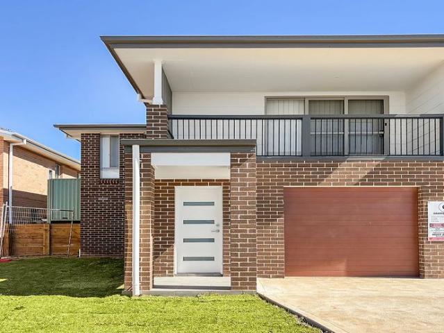 Brand New Mudgee Living with Balcony Views