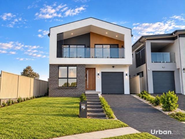 BRAND NEW | NORTH FACING | FAMILY RETREAT WITH STONECUTTERS RIDGE GOLF VIEWS