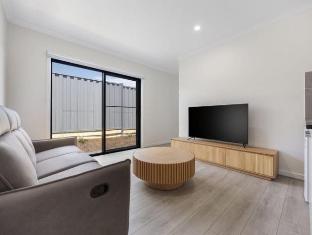 BRAND NEW SHARED ACCOMODATION Signing Bonus!