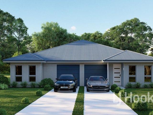 Brand New Single Level Duplex Close to the Waterfront