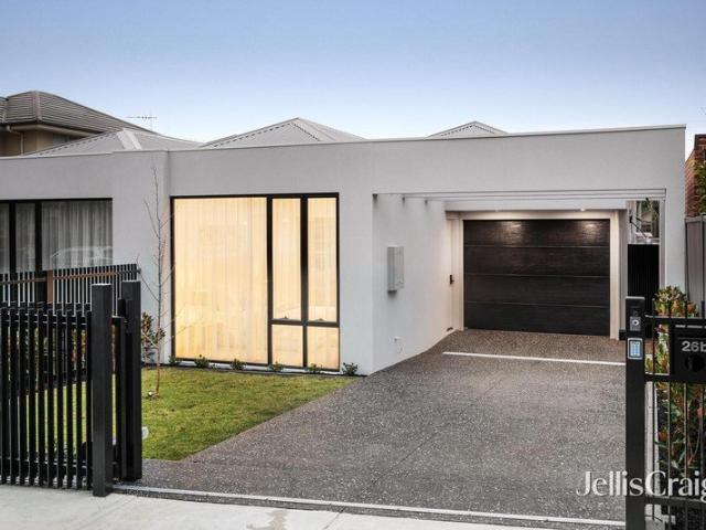 Brand new, single level executive lifestyle