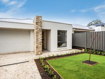 Brand New Single Level Luxury, a Stroll from Duthy Street