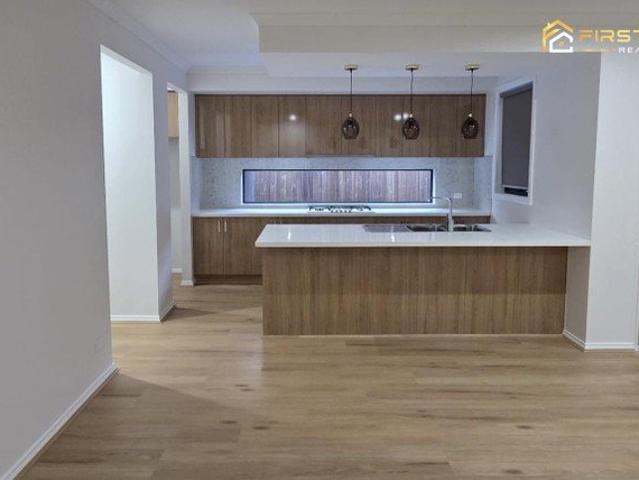 Brand New Spacious 4 Bedroom Family Home with Double Garage in Prime Smythes Creek Location