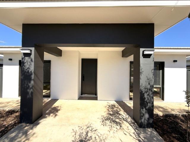 Brand new spacious 4x2 available now!