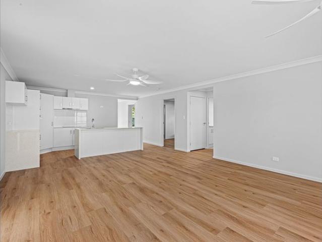Brand new Spacious Crestmead Contemporary Unit