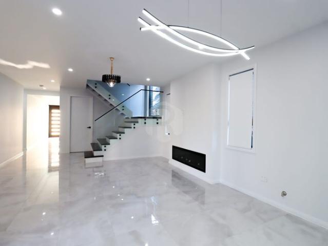 Brand New Spacious Family Living in the Heart of Leppington Up For LEASE!