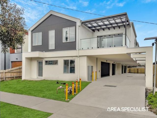 Brand New & Spacious Family Living in Cranbourne