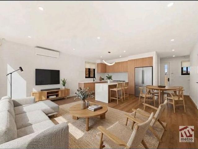 BRAND NEW, SPACIOUS & PERFECTLY POSITIONED!