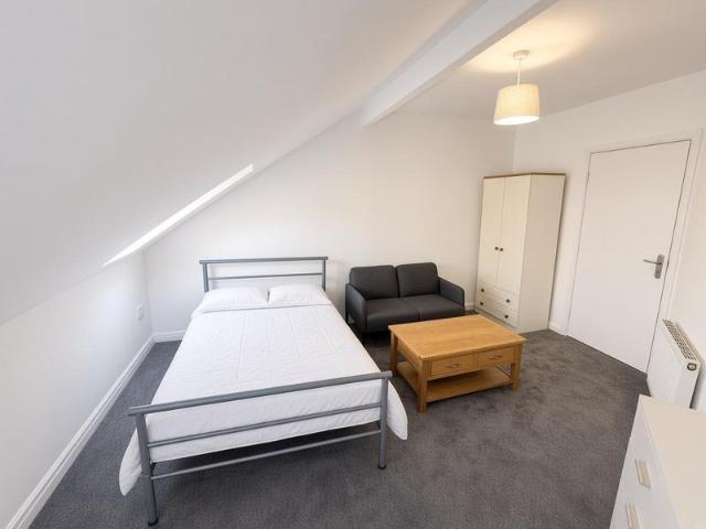 Brand New Studio All Bills inc Part Furnished