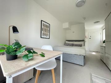 Brand new studio flat in Saint Mary Has an Apartment