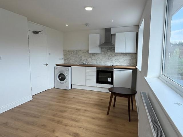 Brand new studio flat with garden in Walthamstow