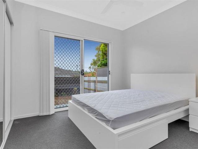FURNISHED STUDIO IN A GREAT ZILLMERE LOCATION