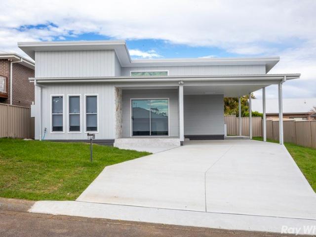 BRAND NEW STUNNING 2 BEDROOM HOME!