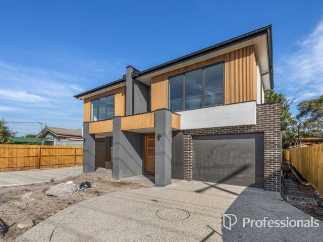 Brand New Luxury Townhouse – Space, Style & Lifestyle in the Heart of Bentleigh East