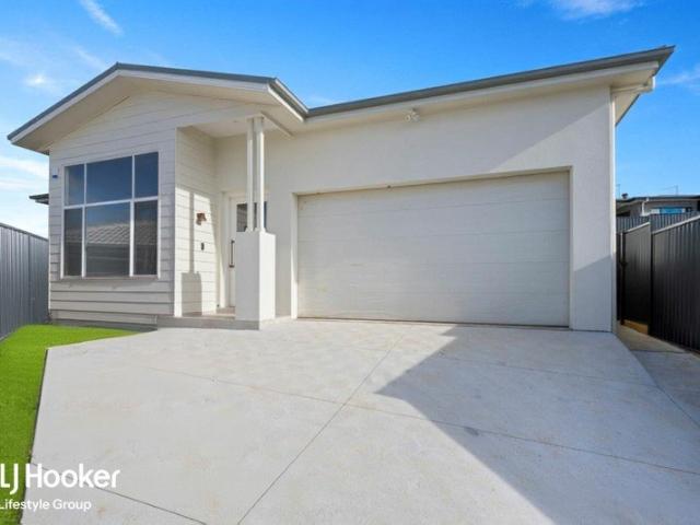 Brand New Stunning Family Home