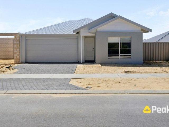 Brand New Stylish 5 Bedroom Family Home with Modern Finishes!