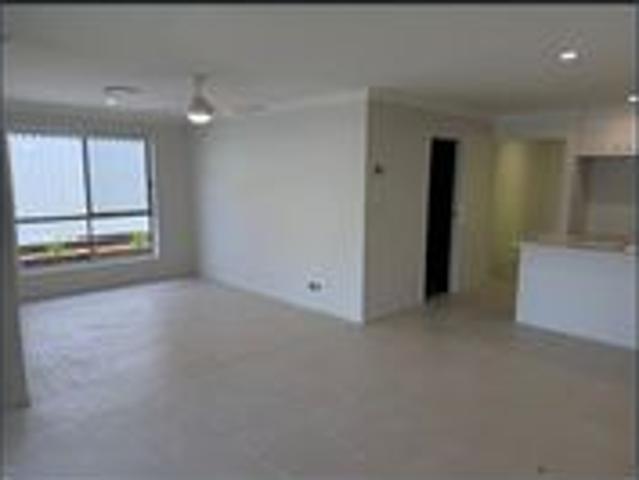 Brand New Stylish 3 Bedroom Duplex Living in Warnervale