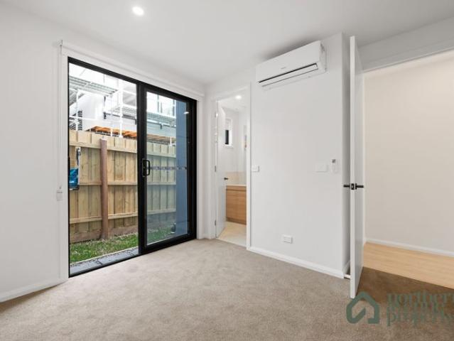 Brand New & Stylish Townhouse Living in Lilydale