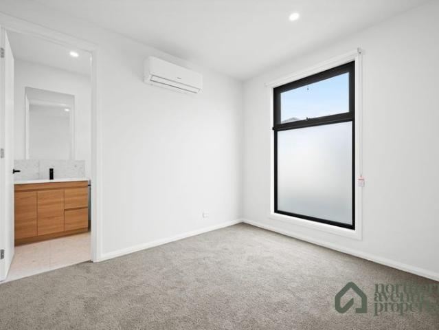 Brand New, Stylish & Effortless Living in Lilydale