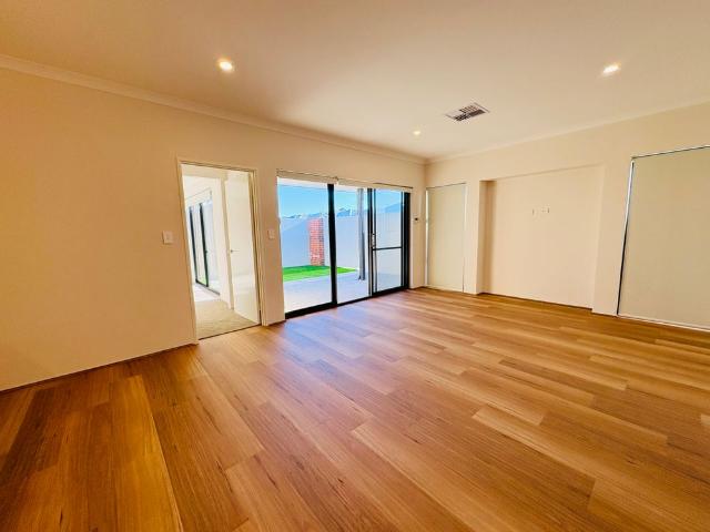 Brand New Stylish, Low Maintenance Modern Living in Ellenbrook