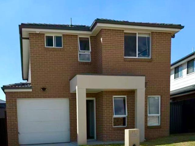 Brand New Stylish & Spacious 4 Bedroom Family Home