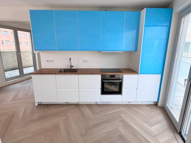 Brand new, Sunny, A+, 5min from Central Station