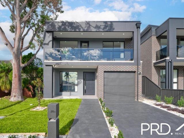 BRAND NEW SUPERSIZED FAMILY HOME