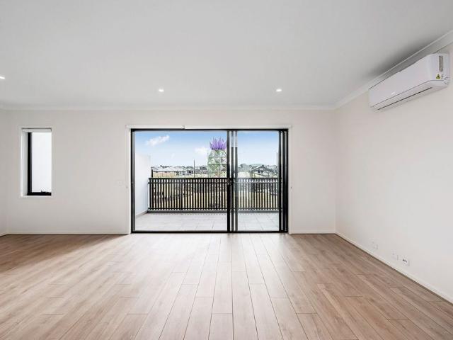 Brand New Parkside Living in Kinbrook Estate