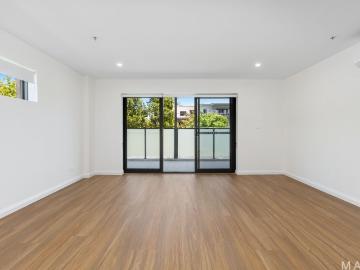 Brand New. Prime Location