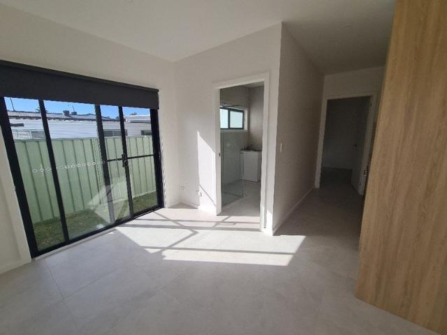 Brand New & Private: Spacious 1 Bedroom Granny Flat