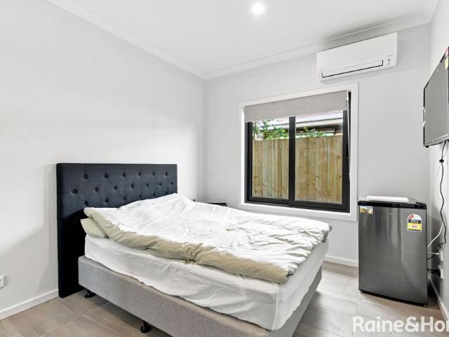 BRAND NEW PROPERTY FULLY FURNISHED ROOMS WITH FULL ENSUITE ALL BILLS INCLUDED