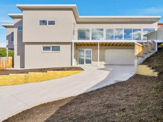 Brand New Quality Townhouse with River Views