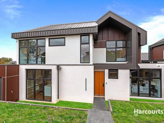 Brand new Quality Contemporary Sophistication in a Premier Glen Waverley Pocket